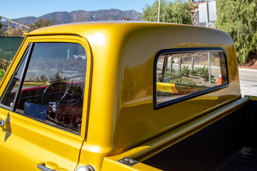 Детали экстерьера Chevrolet C10 Custom 1967 года  (фото 55 из 145)
